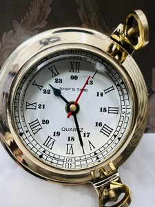 งานฝีมือโบราณ นาฬิกาแขวนผนังทองเหลืองรูปช่องหน้าต่างเรือ ของตกแต่งสไตล์ทะเล (6 นิ้ว) รุ่น BC-007 ทำด้วยมือ พกพาสะดวก - Product Image 2