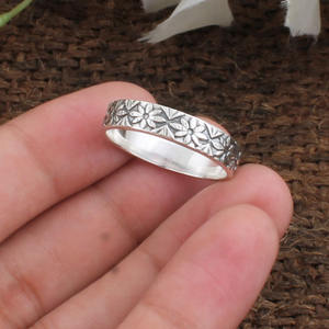 Bague de mariage vintage en argent sterling 925, finition oxydée antique, motif floral, pour femme, bijoux fins, prix d'usine, vente en gros - Product Image 6