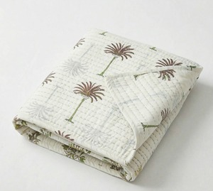 Colcha con Estampado de Palmeras Hecha a Mano, 100% Algodón, Reversible, Cosida con el Estilo Kantha, de Uso Tradicional para Todas las Estaciones, Decoración del Hogar - Product Image 4