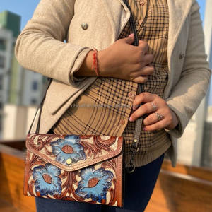 Nouveau 2025 usine en gros femmes à la main en cuir repoussé bandoulière portefeuille à la mode en cuir véritable pochette peau de vache petits sacs à main - Product Image 2