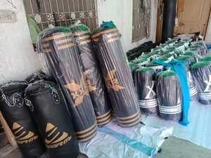 Sac de frappe lourd pour la boxe, le MMA, le Muay Thai et le Kickboxing - Product Image 1