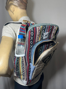 Mochila para Portátil de Fibra Natural Reutilizable de Cáñamo, Yute y Algodón, Tejida a Mano, con Patrón Geométrico Invernal y Cierre de Broches para Mujer - Product Image 3