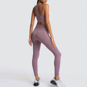 Conjunto de Yoga de Alta Calidad para Mujer, Ropa Deportiva Ecológica y Transpirable de 2 Piezas con Diseño Sólido y Logotipo Frontal, Venta Directa de Fábrica - Product Image 3