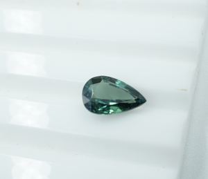 Zafiro Teal Natural, Gema Suelta de 7.4x5x2.7 mm, Forma de Pera - Product Image 3