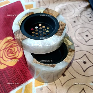 เตาเผาเครื่องหอมไม้เรซิ่นอีพ็อกซี่ดีไซน์เนอร์ สำหรับบ้าน โรงแรม และการตกแต่งภายในสุดหรู - Product Image 1