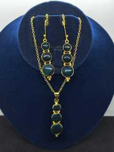 Conjunto de Joyería de Piedra Verde de Diseño con Collar y Pendientes a Juego, Accesorios de Moda para Mujer - Product Image 4