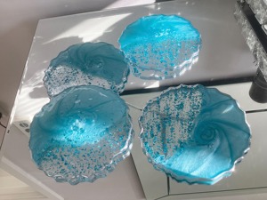 Posavasos de Resina Hecho a Mano con Diseño Elegante y Construcción Resistente, Ideal para el Hogar, Oficina, Mesa de Comedor y Mesa de Café - Product Image 6