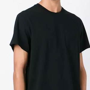เสื้อยืดคอกลมแขนสั้นสีดำสำหรับผู้ชาย สไตล์ลำลอง สีพื้น ผ้าถัก - Product Image 4
