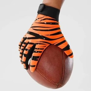 Guantes de Fútbol Americano Personalizados al por Mayor, Nuevos, con Agarre Antideslizante, Dedos Completos, Correa de Muñeca Ajustable - Product Image 3