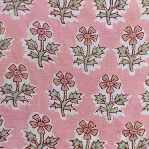 Tela de Algodón Estampada a Mano al por Mayor – Tela de Algodón Indio Buti con Estampado Floral Rosa para Prendas y Proveedores - Product Image 2