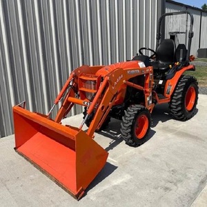 Tractor de jardín Kubota B2301 4WD usado en buen estado con cargador y excavadora, perfecto para pequeñas explotaciones agrícolas y paisajismo. - Product Image 6
