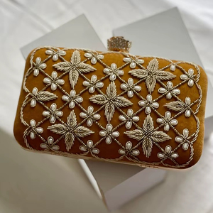 กระเป๋าคลัทช์งานปักคริสตัลเพชรประดับมุกสำหรับงานเลี้ยงงานแต่งงาน ทำมืออย่างดี - Product Image 1
