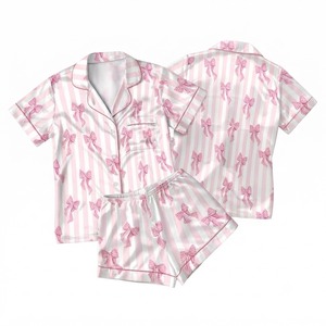 Pyjama en satin pour femme, manches courtes, boutonné, vêtements de nuit doux et lisses, haut décontracté assorti à un short décontracté - Product Image 5