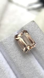 Piedra de Morganita Natural Certificada, Corte Esmeralda Octogonal, con Excelente Color y Brillo, Beryl Natural de 5.39 Quilates, Limpia con Lupa - Product Image 5