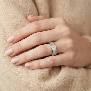 Fournisseur de Hong Kong – Classique en or blanc 18 carats, 12 diamants taille brillant sertis pavé, pour mariage, fiançailles, anniversaire, fête - Product Image 3