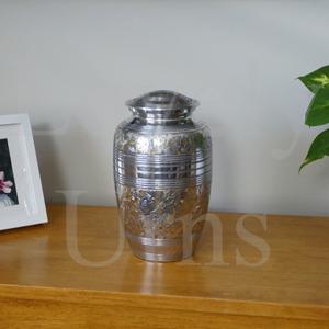 Urne funéraire ornée de style élégant pour adulte, taille moyenne, pour cendres, souvenir commémoratif, design décoratif raffiné - Product Image 4