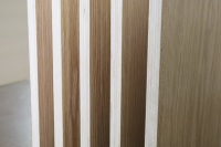 Contrachapado Ecológico Moderno con Revestimiento de Chapa de Roble Blanco para Uso en Interiores