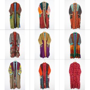 Robe Kimono Longue en Soie Grande Taille Respirante avec Patchwork pour Femme – Peignoir de Nuit Bohème Chic et Décontracté pour l'Automne – Tenue d'Intérieur Luxueuse - Product Image 1