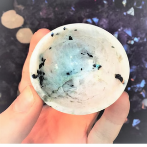 Rainbow Moonstone 2 Inch Gemstone <b>Bowl</b> Crystal Crafts Natural Stones Hand Carved Kitchen Decoration Reiki Rocks Gemstone <b>Bowl</b> - Product Image 1