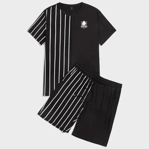 ชุดเสื้อยืดและกางเกงขาสั้นลำลองสไตล์สตรีทแวร์สำหรับผู้ชาย - ผ้าเนื้อเดียวกัน เอวยางยืด เป็นมิตรต่อสิ่งแวดล้อม ระบายอากาศได้ดี ผลิตจากโพลีเอสเตอร์/คอตตอน รับสกรีนโลโก้ ขั้นต่ำในการสั่งซื้อน้อย - Product Image 1