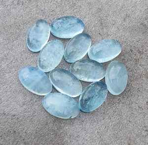 Pierre précieuse naturelle Aqua Milky, forme ovale grande, cabochon calibré, pierre précieuse en vrac pour bijoux - Product Image 1