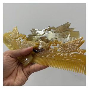 Peine de Cuerno Hecho a Mano de Cuerno de Búfalo, Colección de Lujo, Venta al por Mayor Directa de Fábrica para Compradores Globales Desde 99 GD VIET NAM - Product Image 1