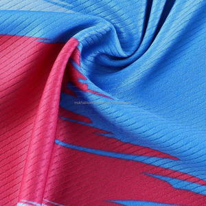 Manufacturer <b>Sale</b> High Quality Custom Football Jersey Fashionable Soccer Uniforms Made from Durable Polyester Sports Wear - Product Image 4