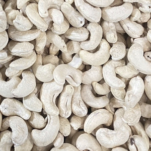Hot Sale Best Rate Raw Cashew <b>Nuts</b> W180 Wholesale Private Label Packaging Available Vietnam Santigo - Product Image 1