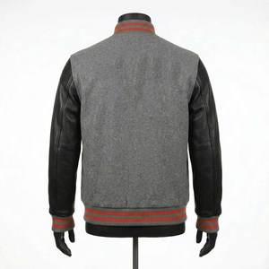 Chaquetas Varsity con Capucha para Invierno, Gruesas, Reversibles, Transpirables, Impermeables, Ecológicas, con Diseño Personalizado al por Mayor - Product Image 3