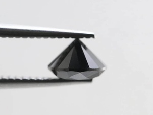 Diamant naturel noir rond de 1,38 ct, couleur F, très bonne finition. - Product Image 3