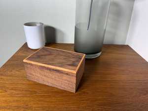 Luxury Glossy Lacquer Wood Watch Sunglasses Box with Skylight Window European American Executive Desktop Organizer Case - Product Image 4