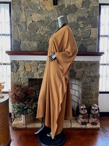 Robe caftan en rayonne teinte à la main marron clair, coupe ample, grande taille, vêtements de détente confortables - Product Image 3
