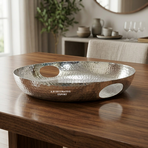 Bol de centre de table en métal martelé argenté de luxe, plat de service rond décoratif martelé à la main pour la décoration du salon et des événements - Product Image 1