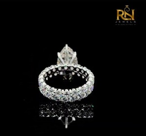 Anillo de compromiso de oro macizo de 9K/14K/18K con diamante marquise de laboratorio de 2 CT, doble fila, pavé, halo oculto, color DEF, lujo y alta gama - Product Image 6