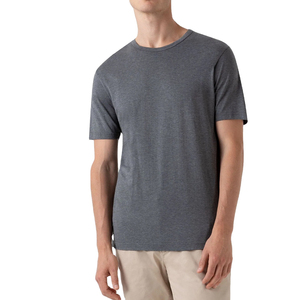 Camisetas de compresión personalizadas profesionales para hombre, ajuste atlético, OEM, tallas grandes, jersey elástico, transpirable, para entrenamiento muscular, gimnasio - Product Image 2