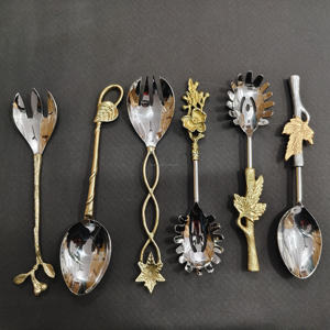 Juego de 6 Cucharas de Servir Artesanales con Diseño Inspirado en la Naturaleza, Mangos de Hojas y Ramas en Tono Dorado, Utensilios de Buffet de Acero Inoxidable - Product Image 2