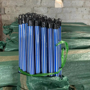 Palos de Mopa Personalizables de Eucalipto de Alta Resistencia y Durabilidad de 120*2.2 cm, Palos de Mopa de Madera Recubiertos de PVC - Product Image 1