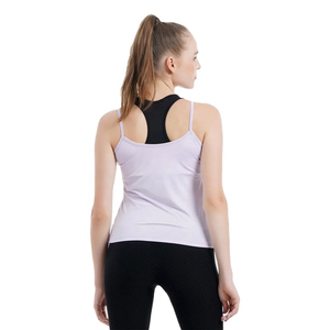 Nouvel arrivage : Débardeur athlétique rouge pour femme, léger et ajusté, sans manches, à fines bretelles, idéal pour la gym, le yoga et l'entraînement - Product Image 4