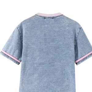 Camiseta Deportiva de Mezclilla Premium AKA para Mujer, con Letras Griegas Bordadas, Cuello Redondo, de Alta Calidad - Product Image 5