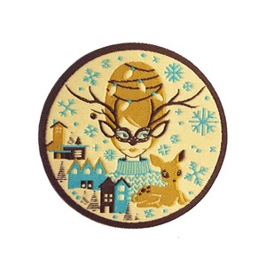 Patchs thermocollants de haute qualité pour vêtements, patchs brodés en chenille personnalisés par le fabricant, sublimation et autres accessoires vestimentaires - Product Image 1