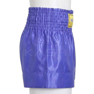 Shorts de Muay Thai de qualité professionnelle avec logo frontal, légers, respirants, en tissu doux, design confortable, ajustement flexible, pour un usage quotidien - Product Image 3