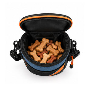 Sac de dressage pour chien multi-poches, pochette à friandises pour animaux de compagnie avec sangle réglable et porte-sac à déjections pour les promenades avec le chien - Product Image 2