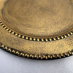 Assiette de présentation en fer de qualité supérieure avec finition dorée antique pour la décoration de table de mariage et la présentation de dîner de luxe - Product Image 5