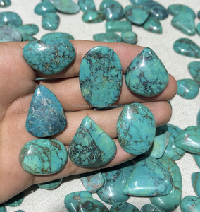 Pierre précieuse naturelle tibétaine turquoise faite à la main, cabochon vert à facettes, en vrac, formes variées 25-40mm pour pendentif et bijoux en argent - Product Image 3