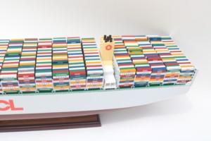 Modelo de Buque de Carga Comercial de Madera Hecho a Mano por OOCL GERMANY para Decoración del Hogar, Oficina y Exhibición Global - Product Image 4
