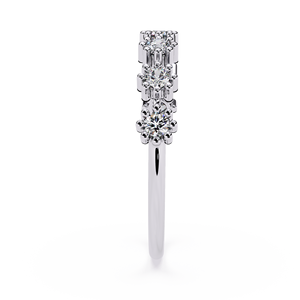 Bague d'éternité Celestial Blossom Band en diamant cultivé en laboratoire, or jaune 18 carats, diamant créé en laboratoire avec certification IGI - Product Image 3