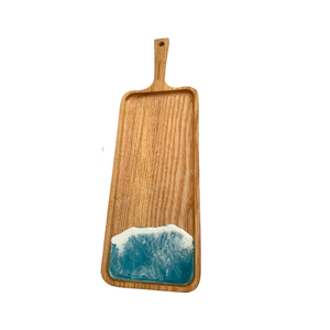 Bandeja de madera para servir con diseño de olas oceánicas, acabado mate, estilo nórdico, asa ecológica para regalos - Product Image 1