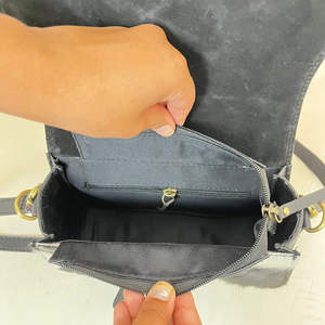 Bolso de mano elegante de estilo de marca, bandolera de un solo hombro, bolso de cuero de vaca genuino con herramientas florales para mujer - Product Image 6