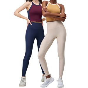Conjunto Deportivo Personalizado al por Mayor para Mujer: Sujetador Deportivo Halter de Alta Sujeción y Leggings de Cintura Alta, Antichoque, de Secado Rápido, para Gimnasio y Atletismo - Product Image 1