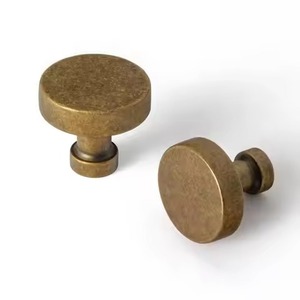 Pomos de Puerta Metálicos Modernos, Manijas de Puerta Duraderas, Herrajes para Puertas Interiores y Exteriores, Accesorios de Decoración para el Hogar - Product Image 1